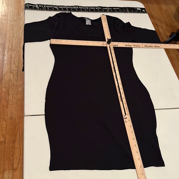 Venus size small classic black V-Neck midi tee shirt dress 3/4 sleeves versatile - Picture 3 of 13